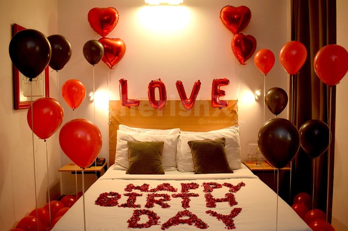 How to decorate room for birthday without balloons