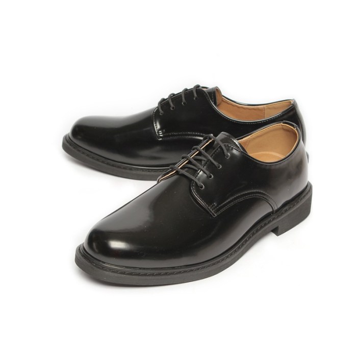 Open toe dress shoes for men